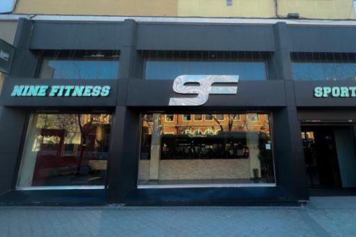 Fit Hostel Madrid Exterior photo